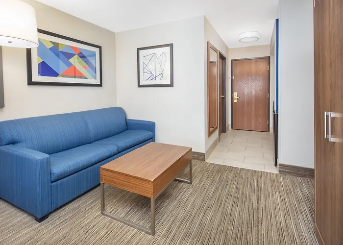 Holiday Inn Express Hotel & Suites Bishop By Ihg