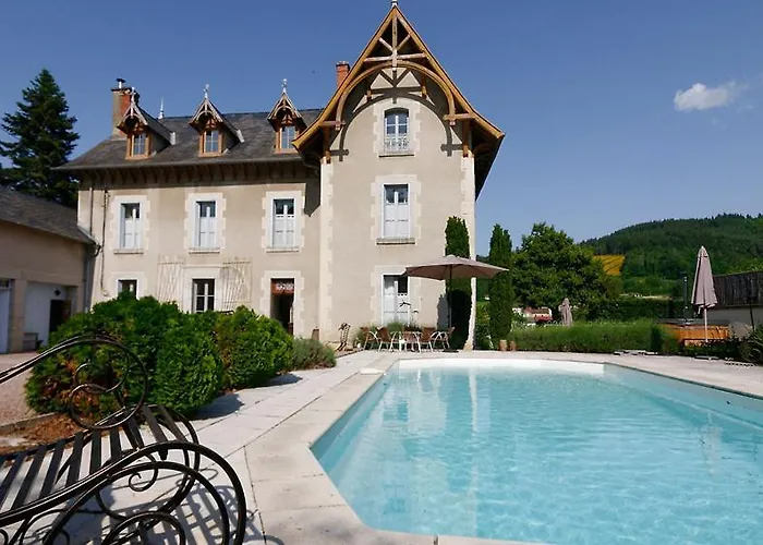 Château d'Arfeuilles Chambres et tables d'hôtes