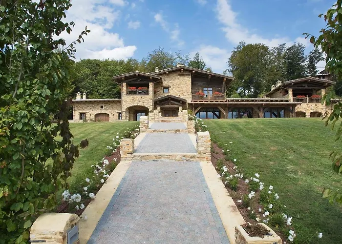 Chalet Euthalia Restaurant & Suites