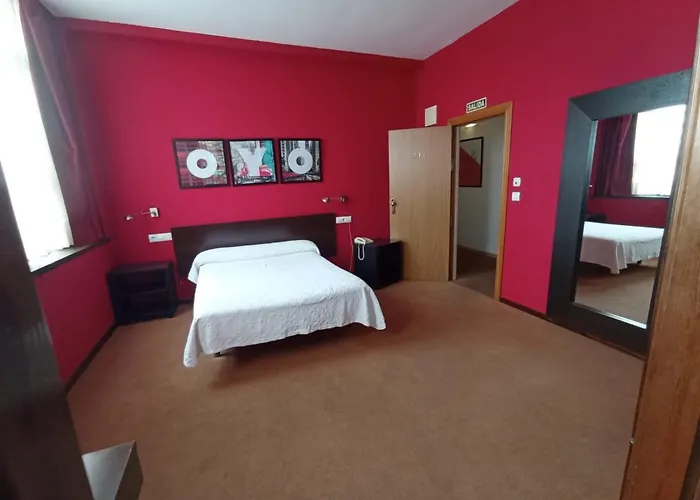 Hotel / Restaurante LA PEPA Avilés
