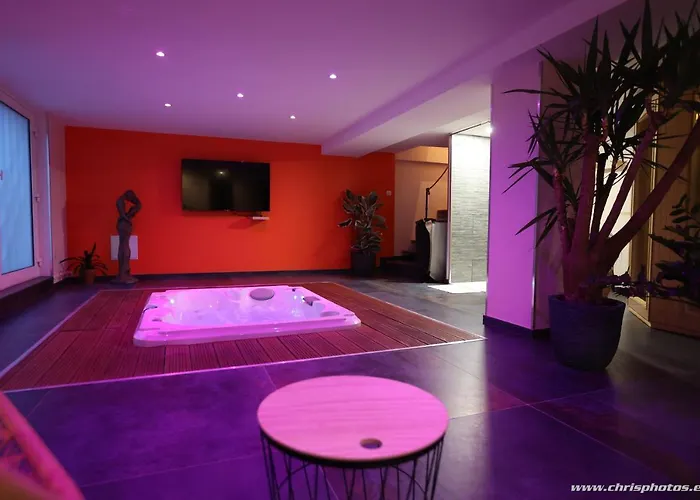 Ds Plaisir Love Room avec sauna, jacuzzi à Nancy
