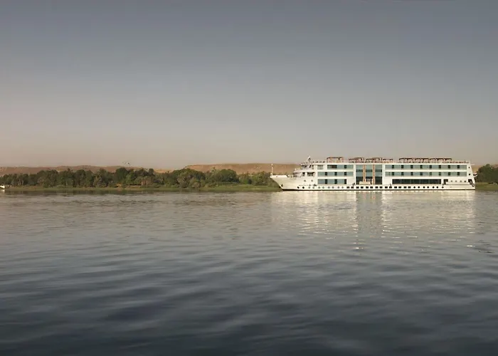 Le Fayan Nile Cruise: Weekly Luxor & Aswan Voyages