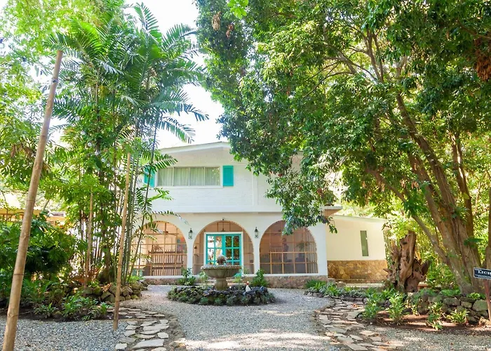 Angeli Gardens Boutique Hotel
