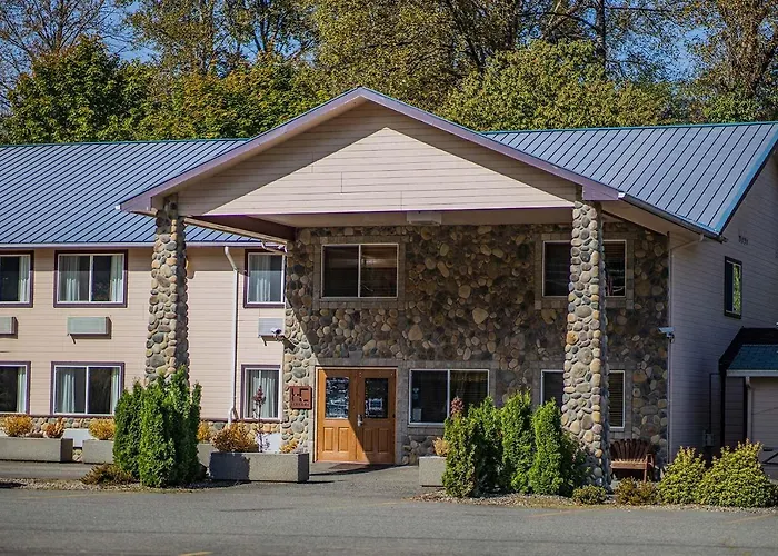 Crest Trail Lodge