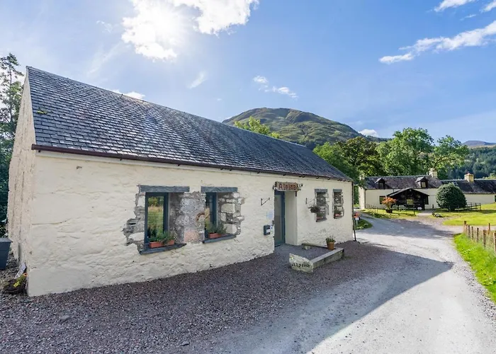 Heart Of Glencoe Holidays