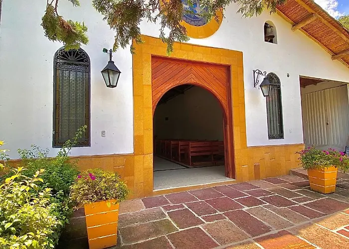 Hotel Hacienda Santa Barbara San Gil