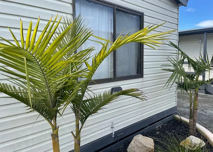 Lakes Main Holiday Park