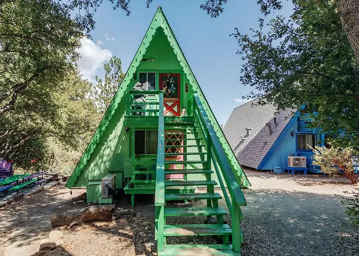 Hicksville Pines Chalets & Motel Idyllwild
