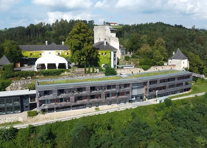Schatz.Kammer Burg Kreuzen