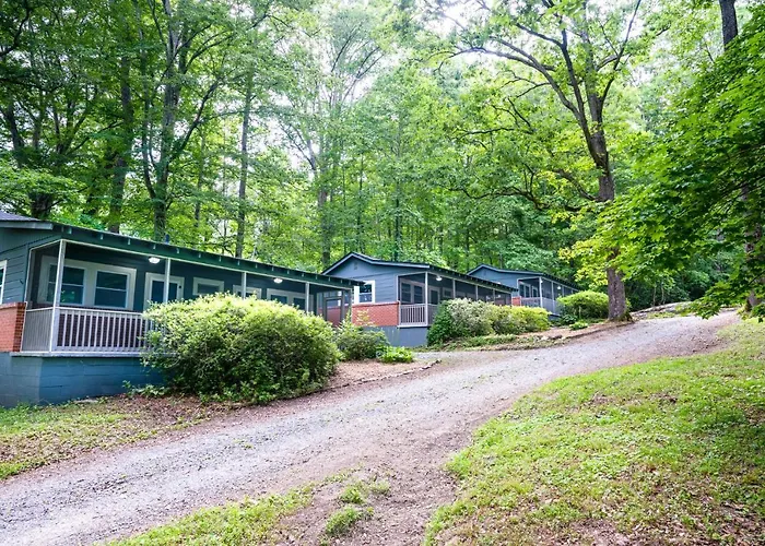 Foggy Bottom Cabins