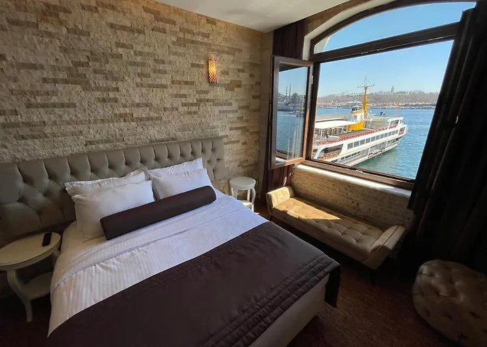 Weingart Seaside Hotel