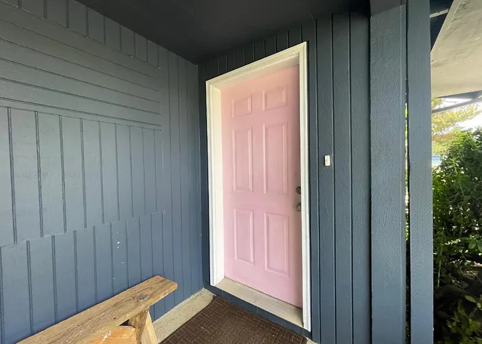 Bayshore Rv Park & Guest Suites