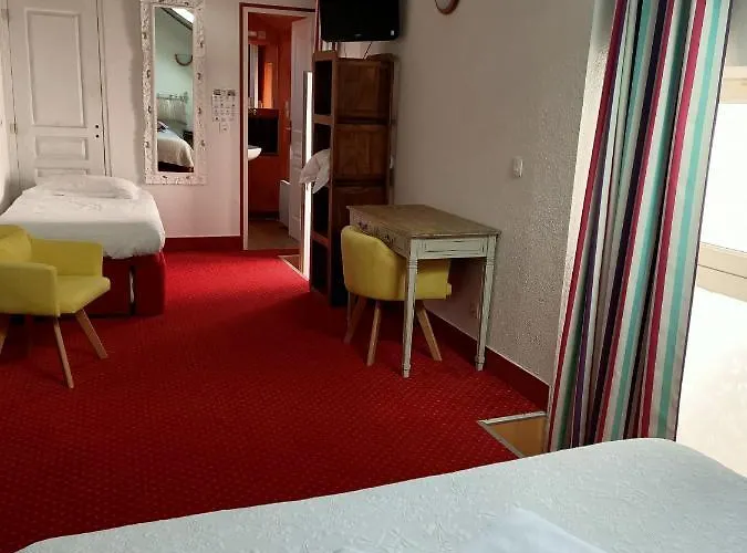 Hotel Saint Amant Le Palais