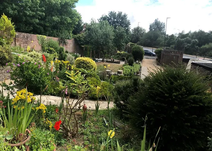 Ponders End