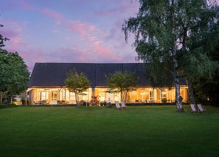 Flussbett Hotel