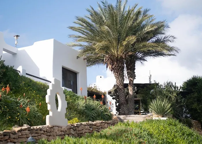Hotel La Almendra Y El Gitano Agua Amarga 