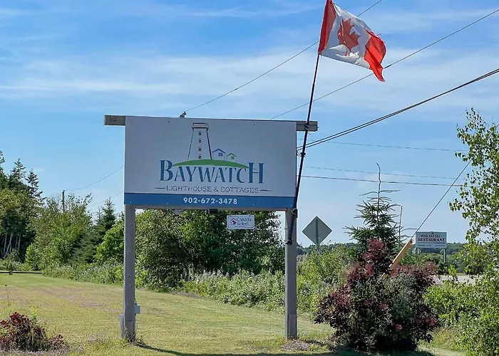 Baywatch Lighthouse Cottages & Motel