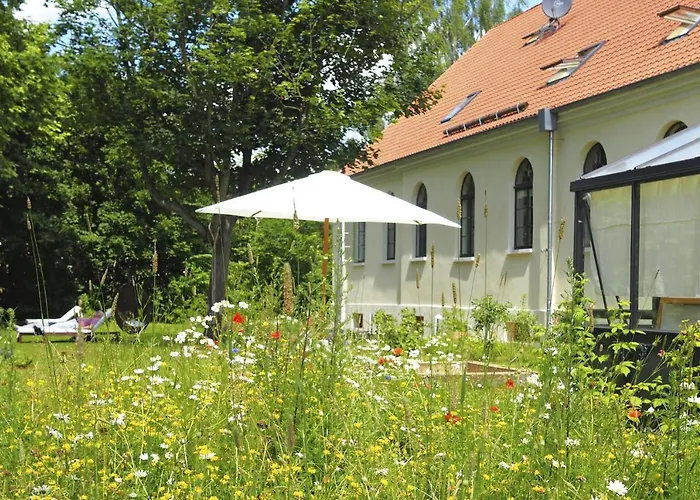 Kavaliershaus Suitehotel am Finckenersee