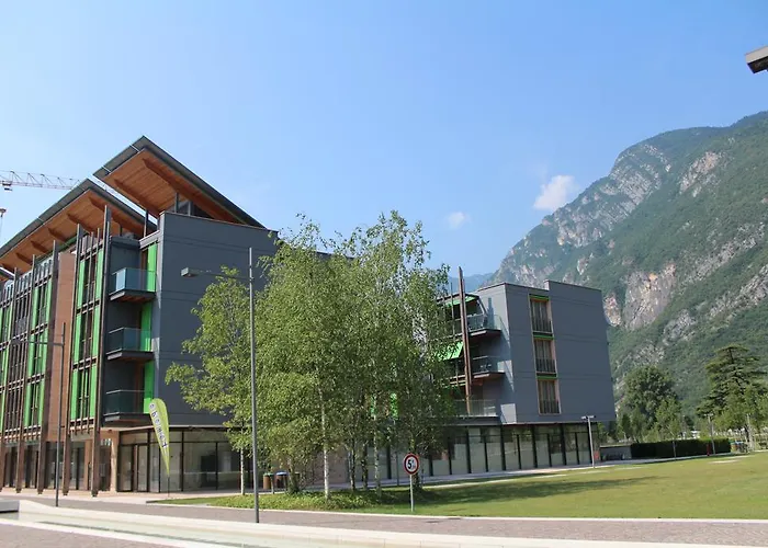 Komodo Short Stay Apartments Trento