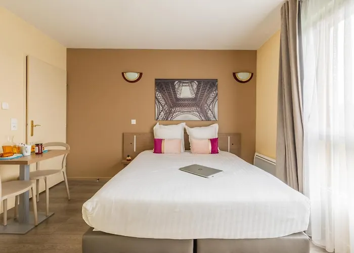 Zenitude Hôtel-Résidences Magny-les-Hameaux