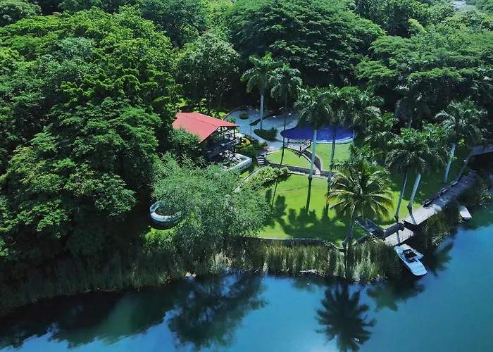 Santa María Resort