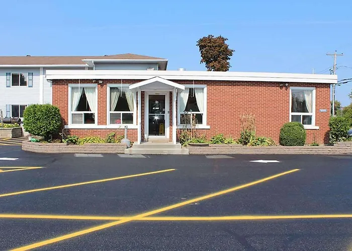 Super 8 By Wyndham Pembroke