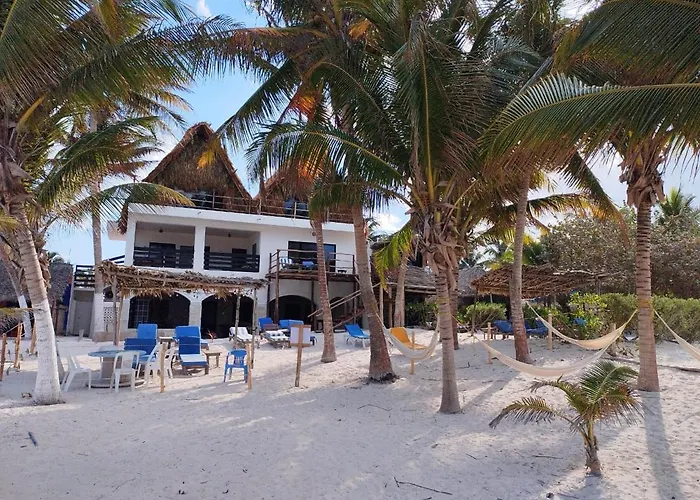 Casa Mate BeachFront Cabañas El Cuyo