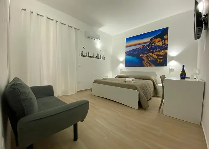 IN CENTRO ROOMS Vicino Cefalù