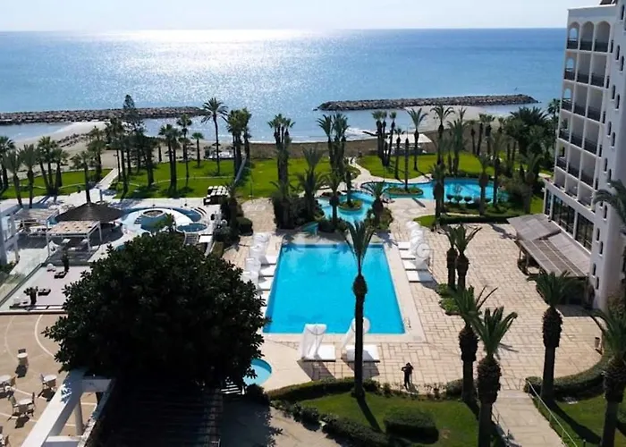 Sandy Beach Hotel&Spa