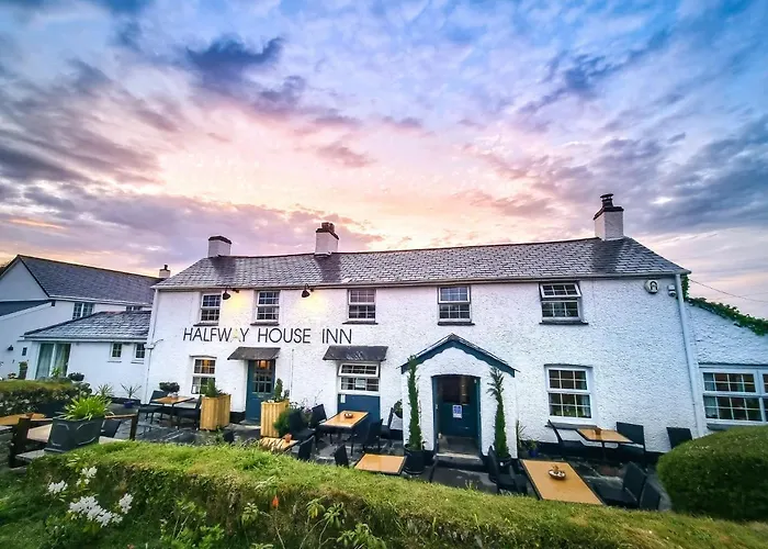 Halfway House Inn
