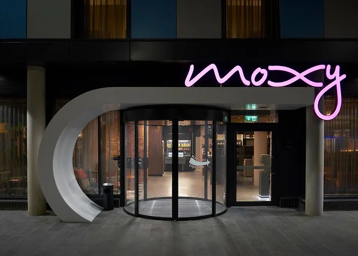 Hotel Moxy Slough