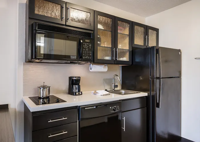 Sonesta Simply Suites Albuquerque Midtown