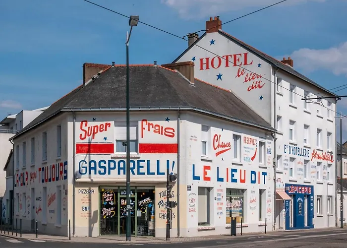 Le Lieu