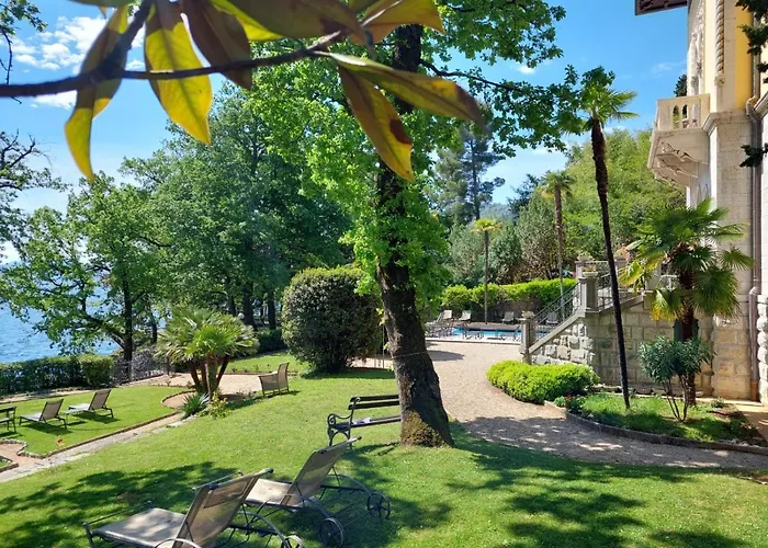 Hotel Villa Astra Laurana
