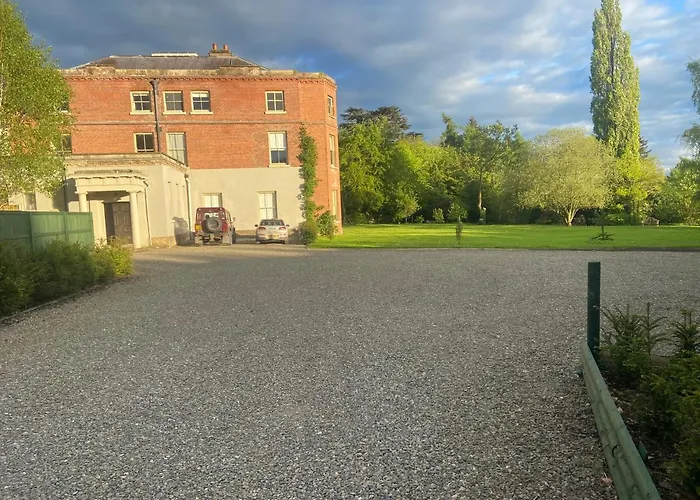 Caynham Court