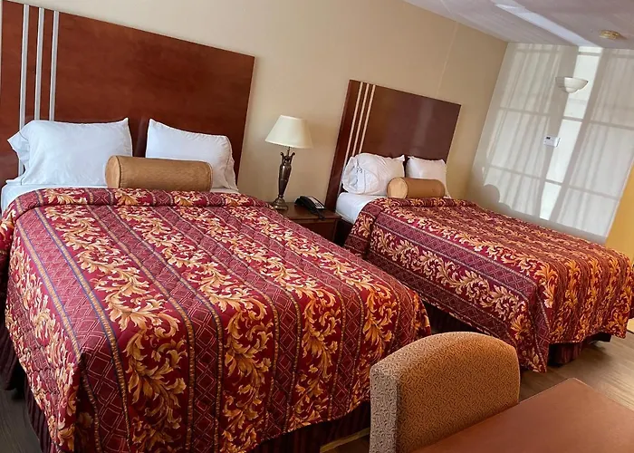 Riviera Inn And Suites