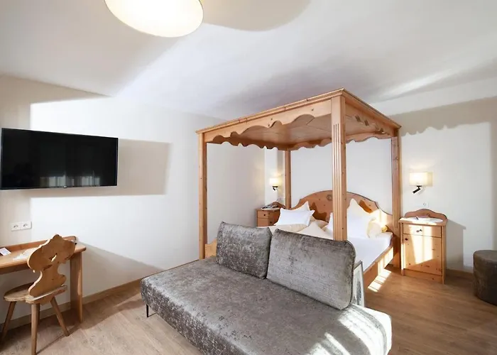 Hotel Pichler Schenna