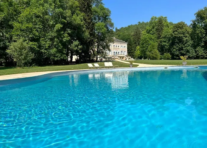 Chateau De Rhodes