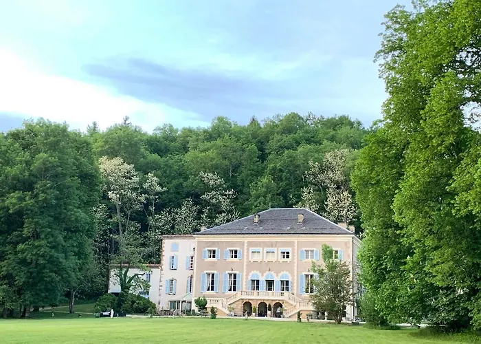 Chateau De Rhodes