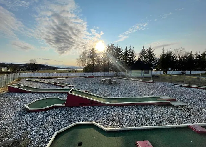 Skittenelv Lodge & Camping