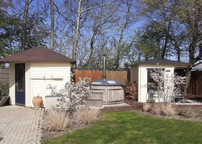 Stellechalets Op Vakantiepark Stelleplas - Heinkenszand