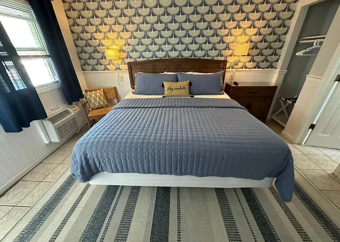 Boardwalk Beach Inn