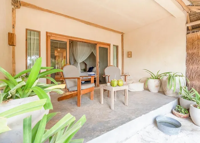 Ahau - Beachfront (Adults Only)