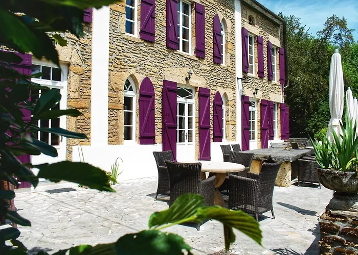 Les Volets Violets