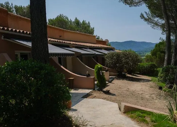 Hôtel La Pinède Saint-Marcellin-lès-Vaison