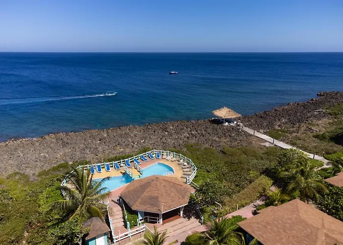 Seagrape Plantation Resort & Dive Center