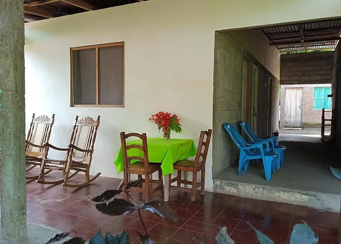 Hospedaje La Cascada