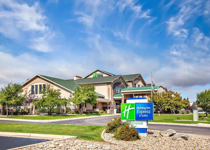 Holiday Inn Express & Suites By Ihg