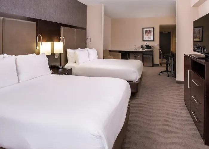 Holiday Inn Express & Suites Monroe By Ihg