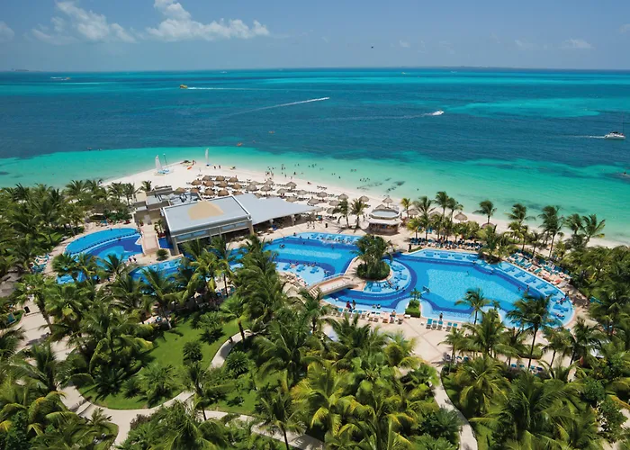 Pet friendly Riu Caribe Hotel Cancun